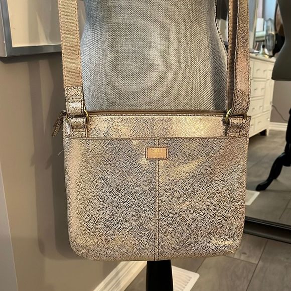 New Fossil Leather Crossbody Bag - Picture 1 of 6